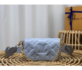 루이비통 LV Wallet on Strap 숄더 백